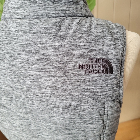 The North  Face  Pseudio  Vest - Picture 8 of 16
